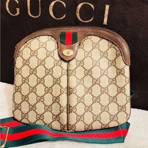 Gucci Beige and Brown Logo Shoulder Bag
